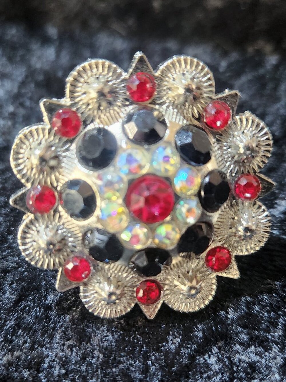 SCARF SLIDE Concho w RED & Black stones SILVE NEW by Ornaments Collection